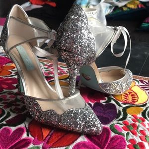 Betsy Johnson heels size 8 1/2 4inch heel